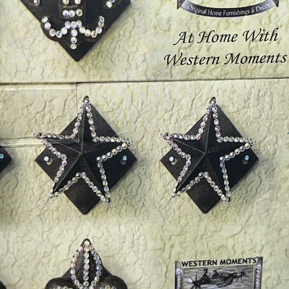 NIB WESTERN CAST IRON HOOKS STAR w/ CRYSTAL DETAIL NEW SET OF 2 - Picture 1 of 6